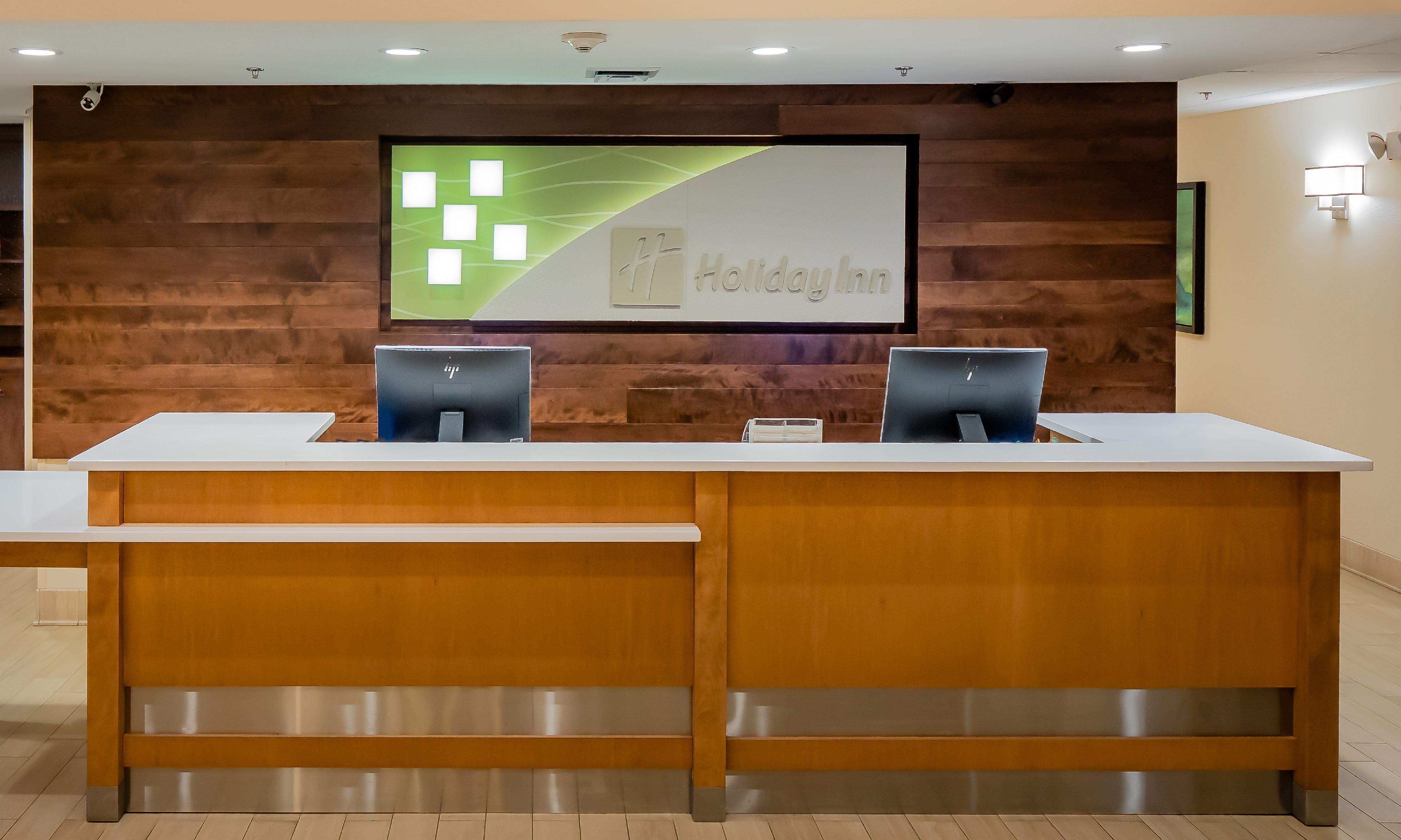 Holiday Inn Conference Center Marshfield, An Ihg Hotel Екстериор снимка