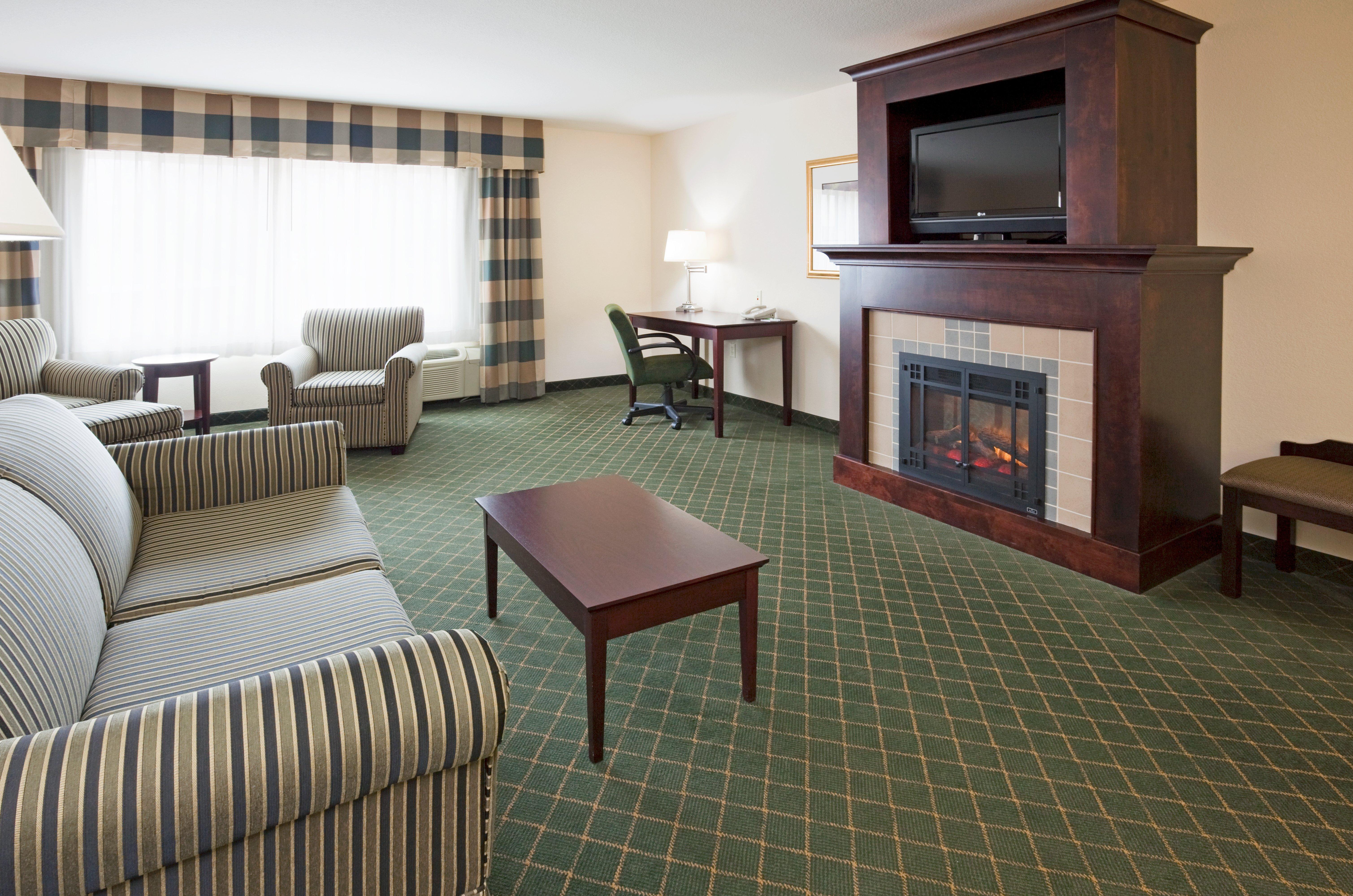 Holiday Inn Conference Center Marshfield, An Ihg Hotel Екстериор снимка
